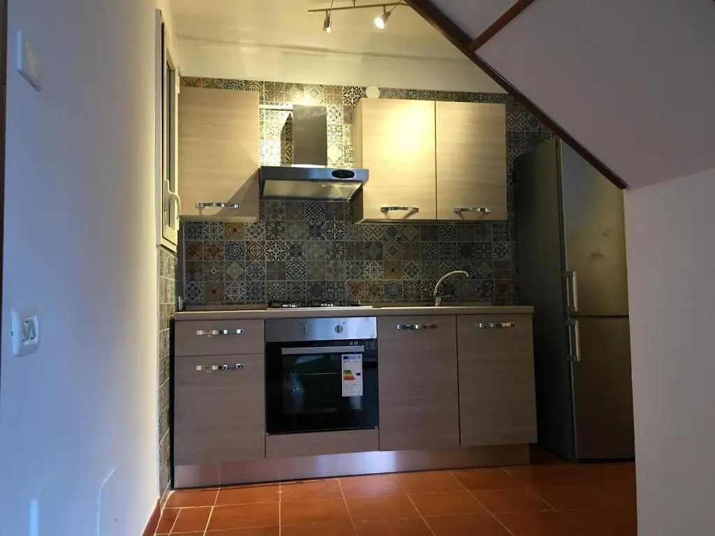 Mida House Apartman Nápoly