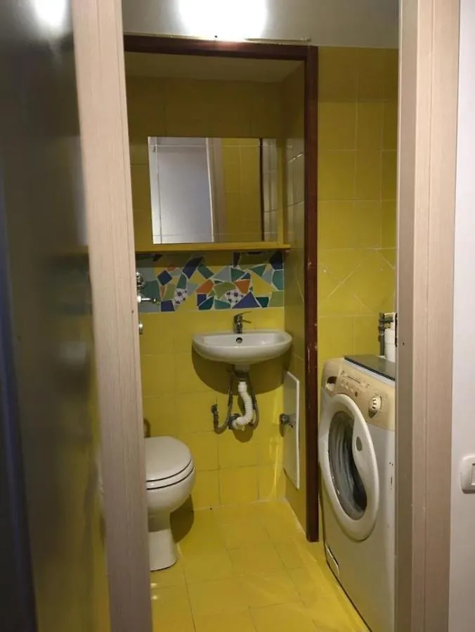 Mida House Apartman Nápoly